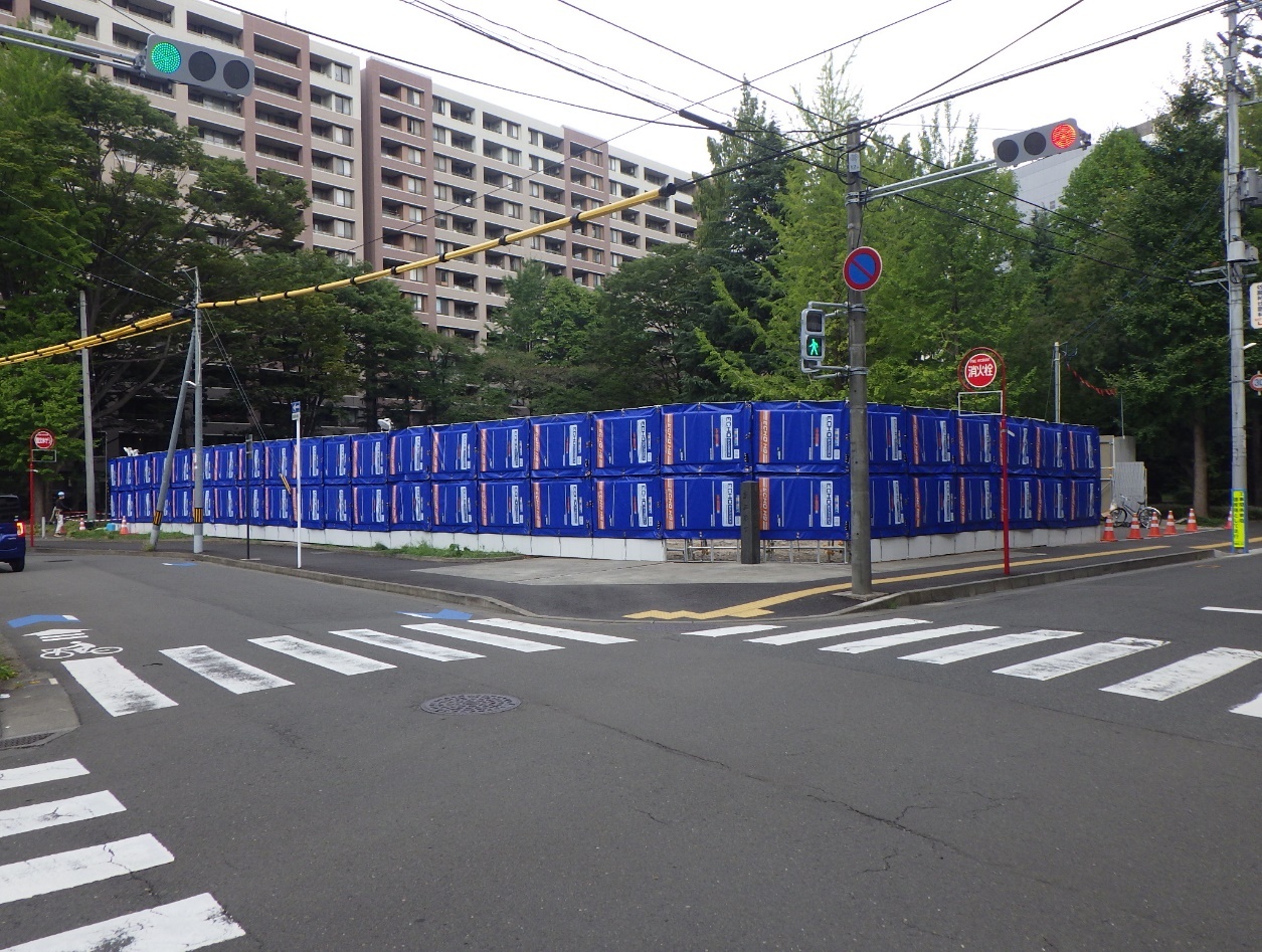 写真：五橋公園一斉清掃