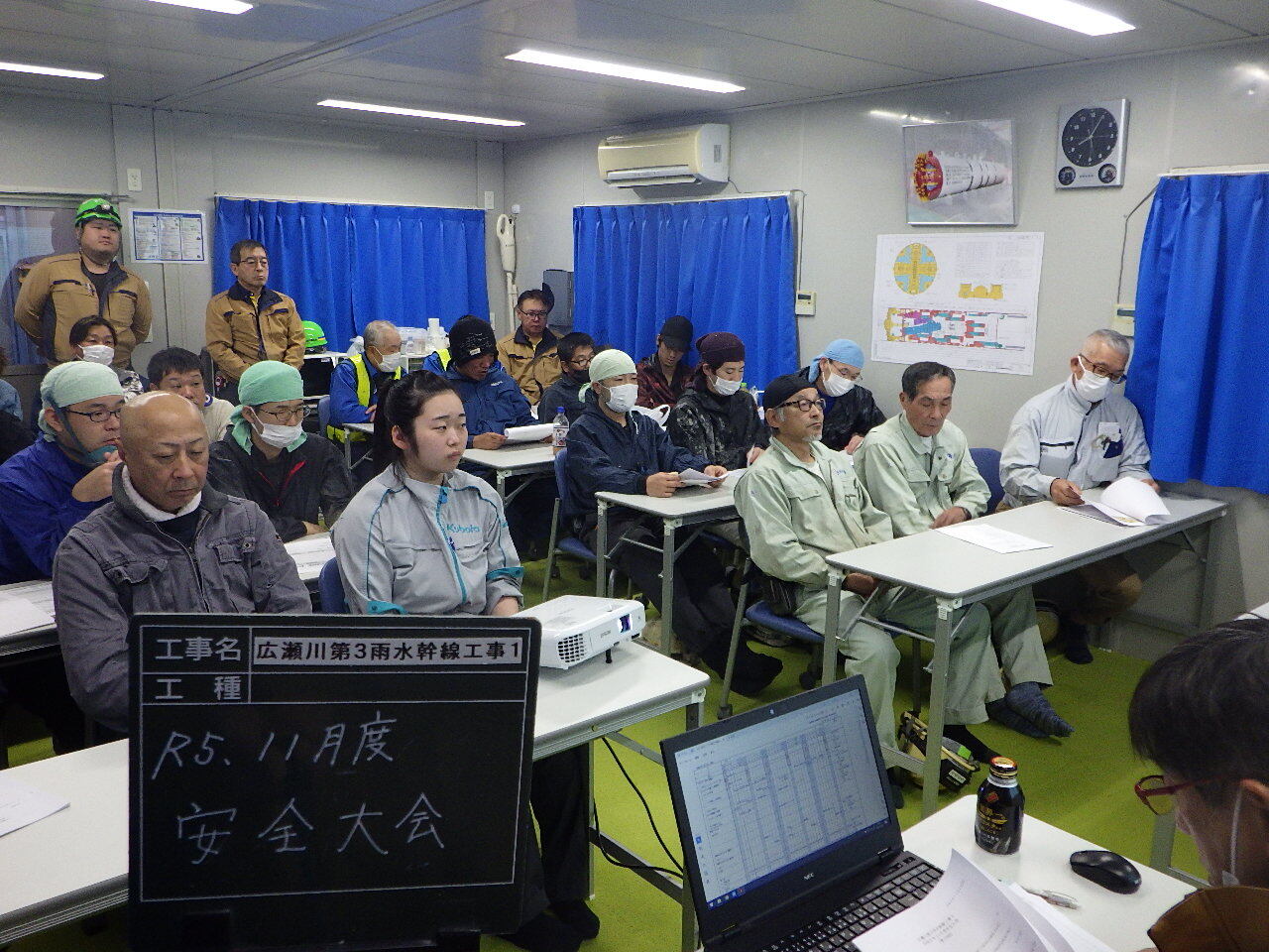 写真：自主パトロール